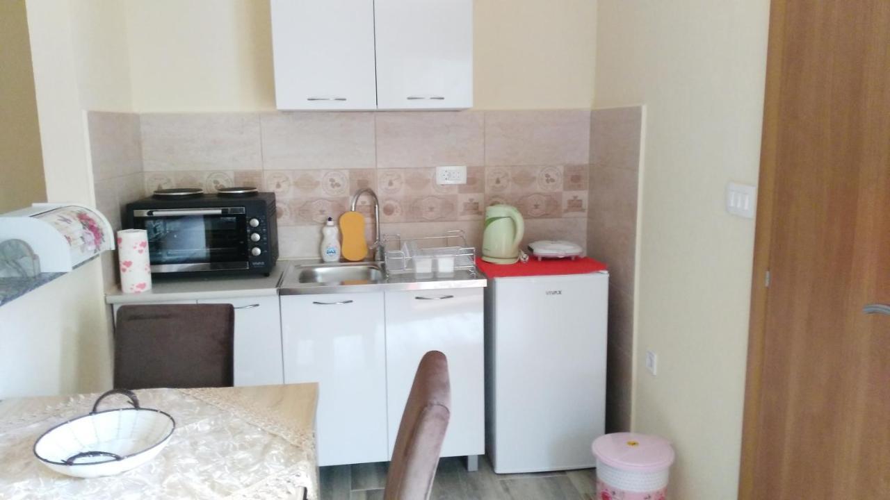 Sofi Apartment Kotor Bagian luar foto