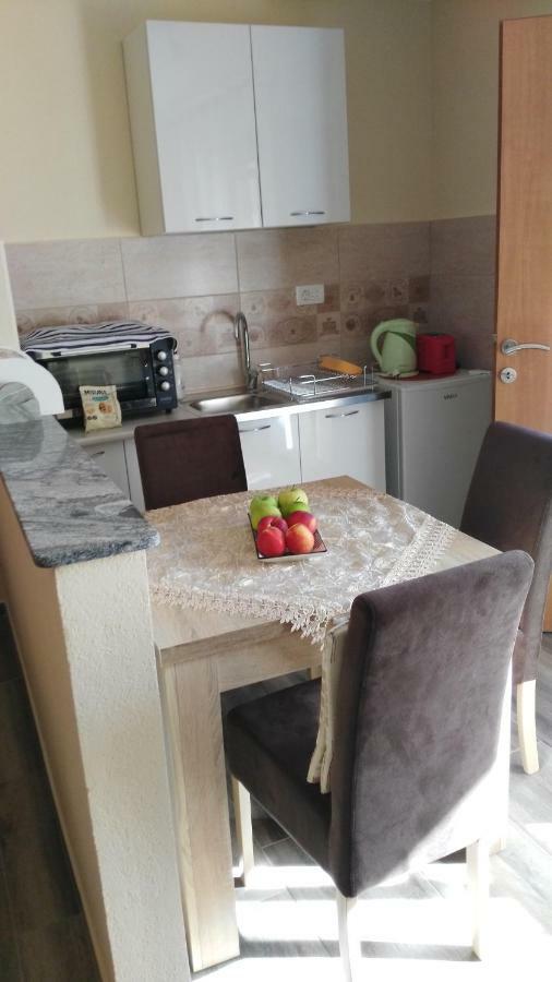 Sofi Apartment Kotor Bagian luar foto